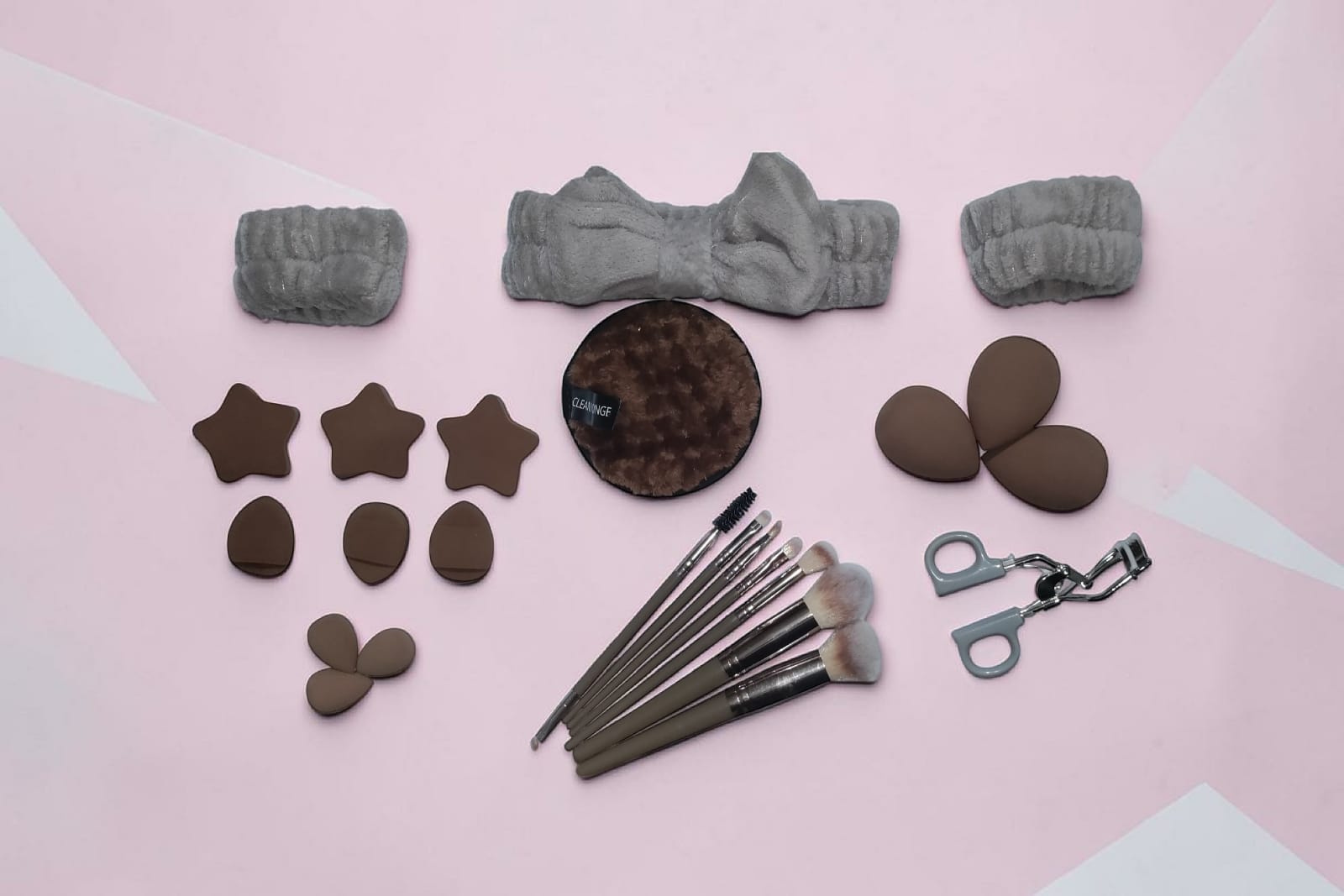 24 In 1 Makeup Kit Deal with Bag Complete Set - Fanub.shop